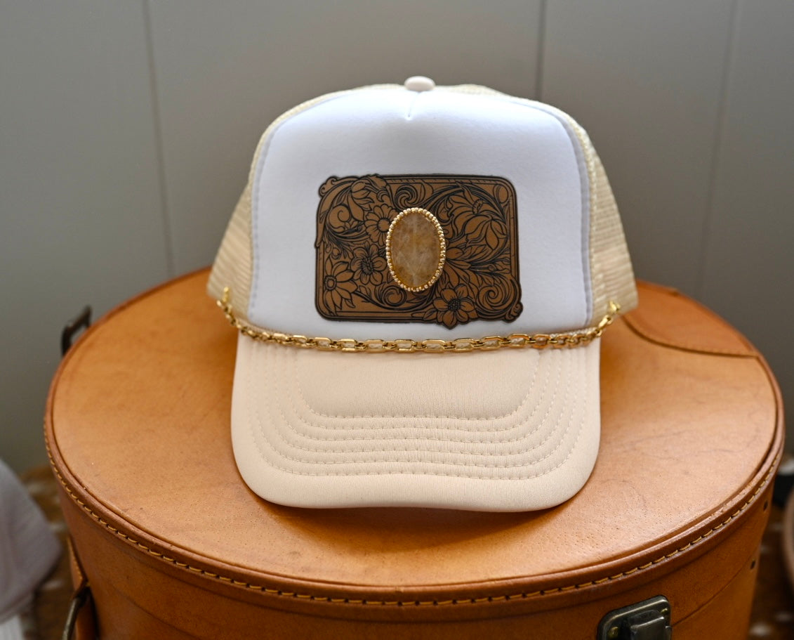 Buckle trucker with quartz