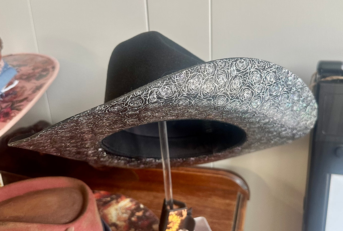 Lane brick top cowboy hat with silver foiled accents.