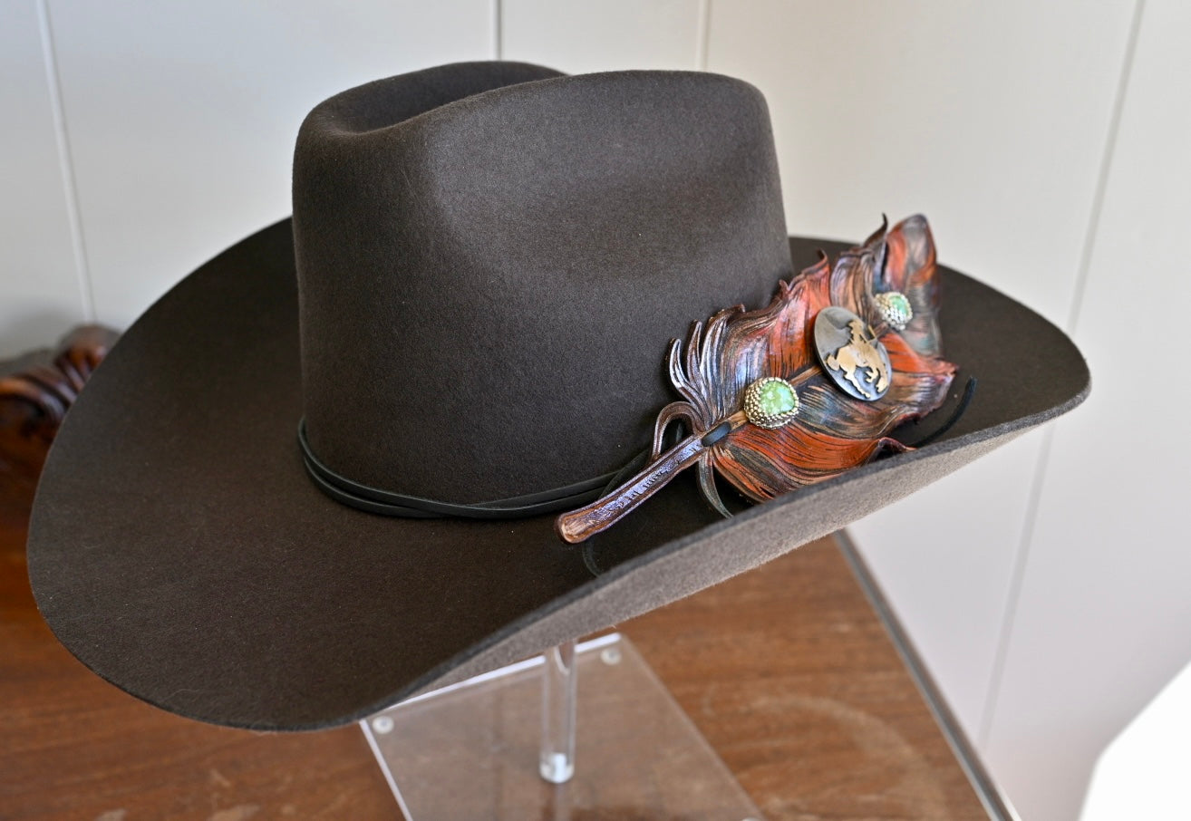 Broncho hat feather